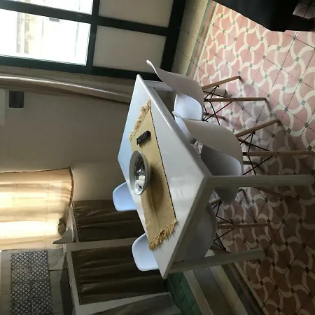 A Due Passi Dal Porto Apartment