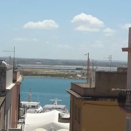 A Due Passi Dal Porto Apartment