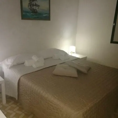 A Due Passi Dal Porto Appartement Trapani